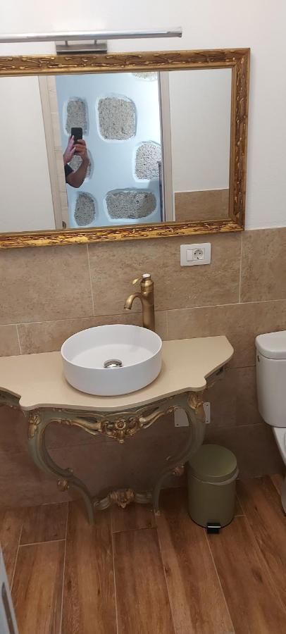 Casa Roberta Fuego Apartment อาโรนา ภายนอก รูปภาพ
